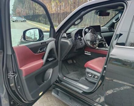 Черный Лексус ЛХ, объемом двигателя 3.35 л и пробегом 94 тыс. км за 113000 $, фото 16 на Automoto.ua