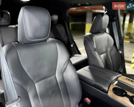 Черный Лексус ЛХ, объемом двигателя 3.35 л и пробегом 63 тыс. км за 114000 $, фото 18 на Automoto.ua