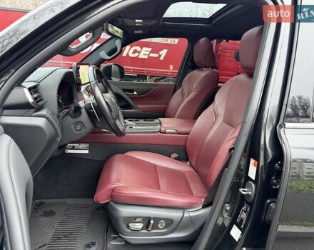 Черный Лексус ЛХ, объемом двигателя 3.35 л и пробегом 51 тыс. км за 112500 $, фото 10 на Automoto.ua