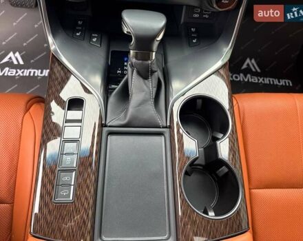 Чорний Лексус ЛХ, об'ємом двигуна 3.45 л та пробігом 58 тис. км за 125000 $, фото 27 на Automoto.ua