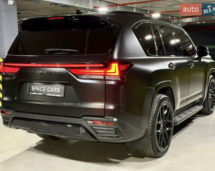 Лексус ЛХ 2022 у Києві на Automoto.ua Чорний Лексус ЛХ, об'ємом двигуна 3.35 л та пробігом 63 тис. км за 115500 $, фото 15 на Automoto.ua