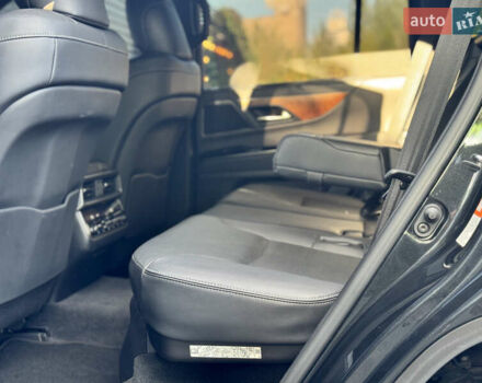Черный Лексус ЛХ, объемом двигателя 3.35 л и пробегом 42 тыс. км за 115000 $, фото 32 на Automoto.ua