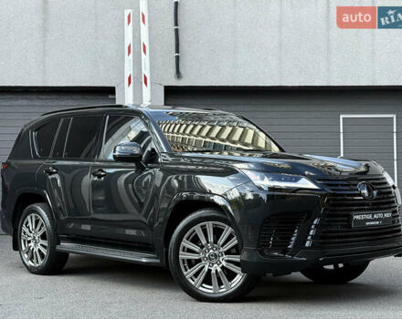 Лексус ЛХ 2022 у Києві на Automoto.ua Чорний Лексус ЛХ, об'ємом двигуна 3.45 л та пробігом 70 тис. км за 123000 $, фото 4 на Automoto.ua