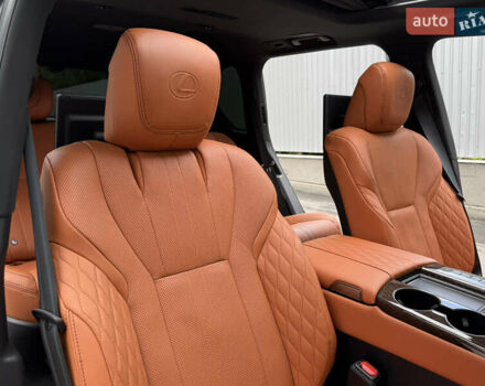 Черный Лексус ЛХ, объемом двигателя 3.45 л и пробегом 70 тыс. км за 127000 $, фото 44 на Automoto.ua