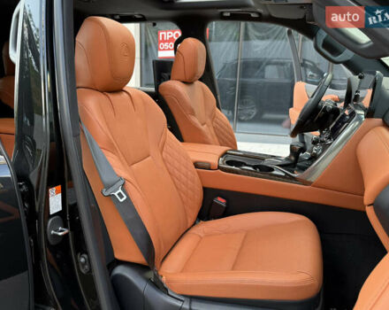 Лексус ЛХ 2022 у Києві на Automoto.ua Чорний Лексус ЛХ, об'ємом двигуна 3.45 л та пробігом 70 тис. км за 123000 $, фото 46 на Automoto.ua