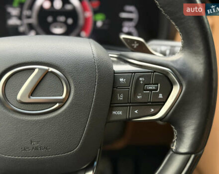 Черный Лексус ЛХ, объемом двигателя 3.3 л и пробегом 36 тыс. км за 117000 $, фото 16 на Automoto.ua