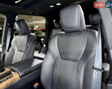 Лексус ЛХ 2022 у Києві на Automoto.ua Чорний Лексус ЛХ, об'ємом двигуна 3.35 л та пробігом 63 тис. км за 115500 $, фото 19 на Automoto.ua