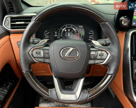 Черный Лексус ЛХ, объемом двигателя 3.45 л и пробегом 70 тыс. км за 127000 $, фото 61 на Automoto.ua