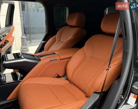 Черный Лексус ЛХ, объемом двигателя 3.45 л и пробегом 70 тыс. км за 127000 $, фото 49 на Automoto.ua