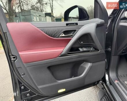 Черный Лексус ЛХ, объемом двигателя 3.35 л и пробегом 51 тыс. км за 112500 $, фото 7 на Automoto.ua