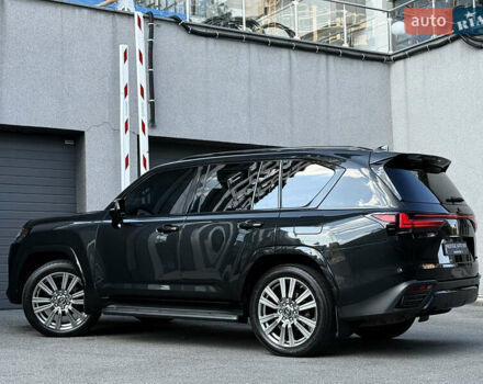 Лексус ЛХ 2022 у Києві на Automoto.ua Чорний Лексус ЛХ, об'ємом двигуна 3.45 л та пробігом 70 тис. км за 123000 $, фото 32 на Automoto.ua