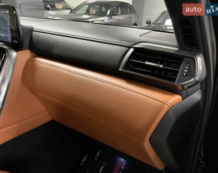 Черный Лексус ЛХ, объемом двигателя 3.45 л и пробегом 39 тыс. км за 133700 $, фото 74 на Automoto.ua