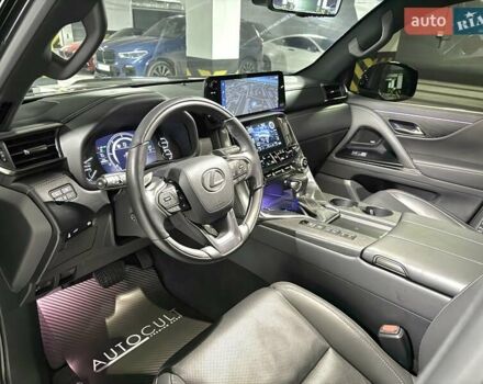 Черный Лексус ЛХ, объемом двигателя 3.35 л и пробегом 35 тыс. км за 125000 $, фото 22 на Automoto.ua