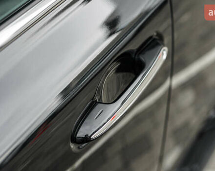 Черный Лексус ЛХ, объемом двигателя 3.45 л и пробегом 20 тыс. км за 130497 $, фото 13 на Automoto.ua