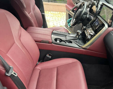 Лексус ЛХ 2023 у Києві на Automoto.ua Чорний Лексус ЛХ, об'ємом двигуна 3.35 л та пробігом 60 тис. км за 116999 $, фото 10 на Automoto.ua