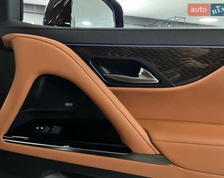 Лексус ЛХ 2023 в Львове на Automoto.ua Черный Лексус ЛХ, объемом двигателя 3.45 л и пробегом 38 тыс. км за 133700 $, фото 70 на Automoto.ua