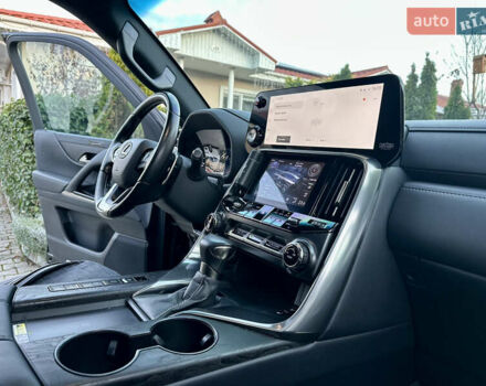 Чорний Лексус ЛХ, об'ємом двигуна 3.35 л та пробігом 120 тис. км за 99000 $, фото 85 на Automoto.ua