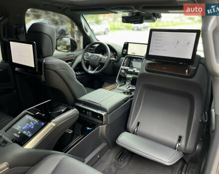 Черный Лексус ЛХ, объемом двигателя 3.45 л и пробегом 29 тыс. км за 145000 $, фото 41 на Automoto.ua