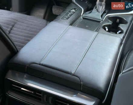 Чорний Лексус ЛХ, об'ємом двигуна 3.35 л та пробігом 120 тис. км за 99000 $, фото 47 на Automoto.ua