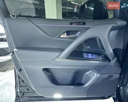 Черный Лексус ЛХ, объемом двигателя 3.35 л и пробегом 35 тыс. км за 125000 $, фото 20 на Automoto.ua