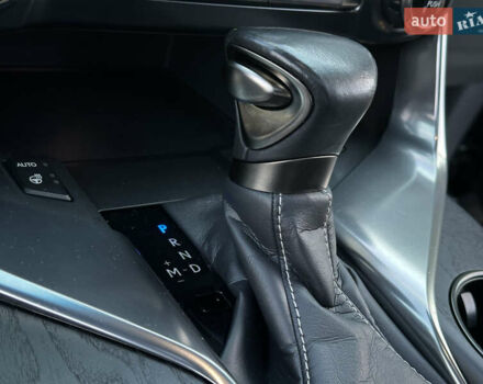 Чорний Лексус ЛХ, об'ємом двигуна 3.35 л та пробігом 120 тис. км за 99000 $, фото 64 на Automoto.ua