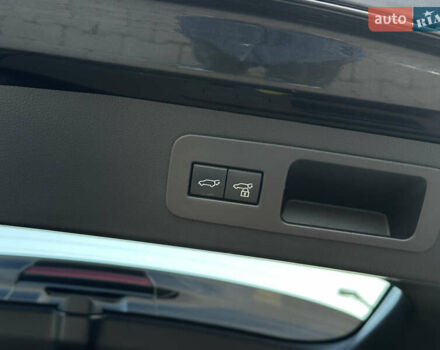 Чорний Лексус ЛХ, об'ємом двигуна 3.35 л та пробігом 120 тис. км за 99000 $, фото 31 на Automoto.ua