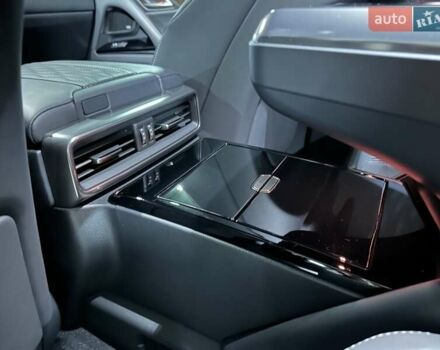 Черный Лексус ЛХ, объемом двигателя 3.45 л и пробегом 26 тыс. км за 137000 $, фото 37 на Automoto.ua