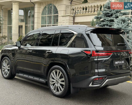 Черный Лексус ЛХ, объемом двигателя 3.45 л и пробегом 2 тыс. км за 139000 $, фото 19 на Automoto.ua