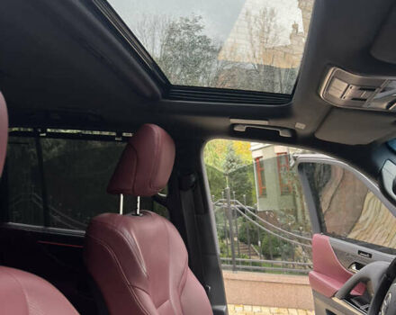 Лексус ЛХ 2023 у Києві на Automoto.ua Чорний Лексус ЛХ, об'ємом двигуна 3.35 л та пробігом 60 тис. км за 116999 $, фото 12 на Automoto.ua