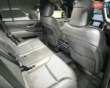 Черный Лексус ЛХ, объемом двигателя 3.35 л и пробегом 35 тыс. км за 125000 $, фото 31 на Automoto.ua