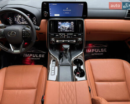 Черный Лексус ЛХ, объемом двигателя 3.45 л и пробегом 2 тыс. км за 139000 $, фото 33 на Automoto.ua