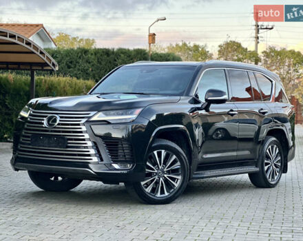 Чорний Лексус ЛХ, об'ємом двигуна 3.35 л та пробігом 120 тис. км за 99000 $, фото 1 на Automoto.ua