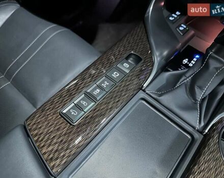 Черный Лексус ЛХ, объемом двигателя 3.45 л и пробегом 26 тыс. км за 137000 $, фото 54 на Automoto.ua