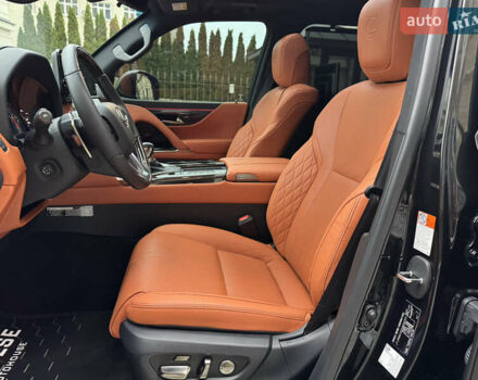 Черный Лексус ЛХ, объемом двигателя 3.45 л и пробегом 2 тыс. км за 139000 $, фото 39 на Automoto.ua