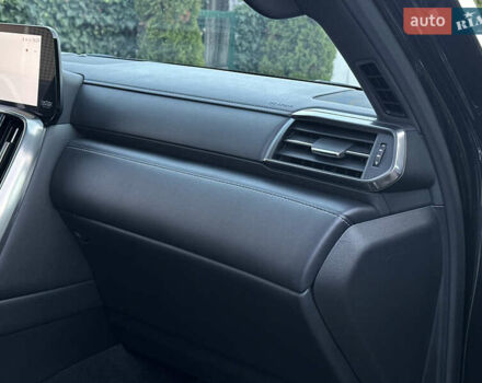 Чорний Лексус ЛХ, об'ємом двигуна 3.35 л та пробігом 120 тис. км за 99000 $, фото 89 на Automoto.ua