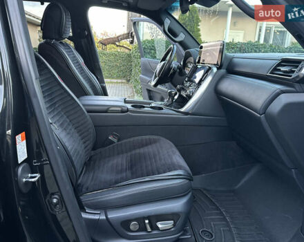 Чорний Лексус ЛХ, об'ємом двигуна 3.35 л та пробігом 120 тис. км за 99000 $, фото 80 на Automoto.ua