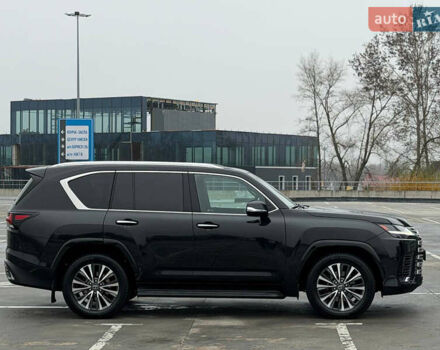 Черный Лексус ЛХ, объемом двигателя 3.35 л и пробегом 69 тыс. км за 114500 $, фото 3 на Automoto.ua