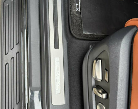 Черный Лексус ЛХ, объемом двигателя 3.45 л и пробегом 2 тыс. км за 139000 $, фото 49 на Automoto.ua