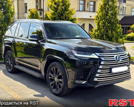 Чорний Лексус ЛХ, об'ємом двигуна 3.3 л та пробігом 38 тис. км за 118500 $, фото 1 на Automoto.ua
