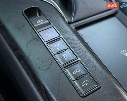 Чорний Лексус ЛХ, об'ємом двигуна 3.35 л та пробігом 120 тис. км за 99000 $, фото 65 на Automoto.ua