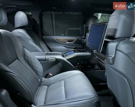 Черный Лексус ЛХ, объемом двигателя 3.45 л и пробегом 26 тыс. км за 137000 $, фото 44 на Automoto.ua