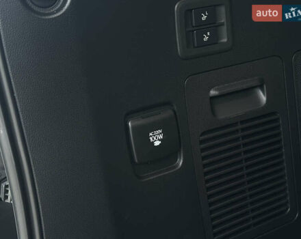 Чорний Лексус ЛХ, об'ємом двигуна 3.35 л та пробігом 120 тис. км за 99000 $, фото 30 на Automoto.ua