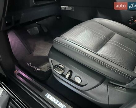 Черный Лексус ЛХ, объемом двигателя 3.45 л и пробегом 26 тыс. км за 137000 $, фото 26 на Automoto.ua