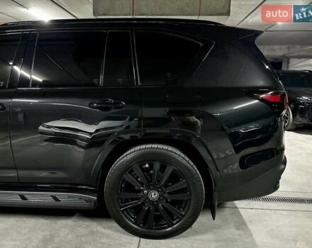 Черный Лексус ЛХ, объемом двигателя 3.45 л и пробегом 26 тыс. км за 137000 $, фото 6 на Automoto.ua