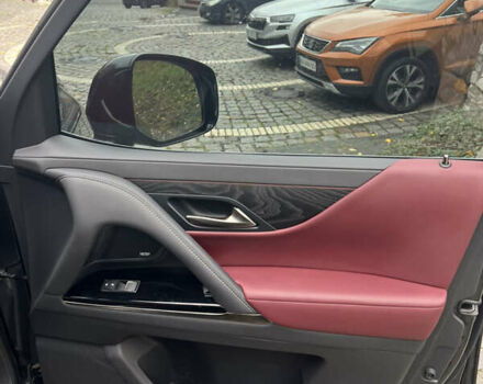 Лексус ЛХ 2023 у Києві на Automoto.ua Чорний Лексус ЛХ, об'ємом двигуна 3.35 л та пробігом 60 тис. км за 116999 $, фото 9 на Automoto.ua