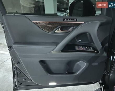 Черный Лексус ЛХ, объемом двигателя 3.45 л и пробегом 26 тыс. км за 137000 $, фото 22 на Automoto.ua