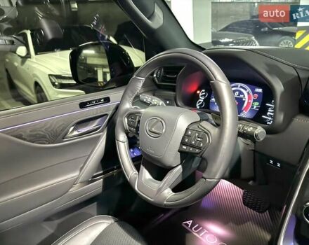 Черный Лексус ЛХ, объемом двигателя 3.35 л и пробегом 35 тыс. км за 125000 $, фото 40 на Automoto.ua