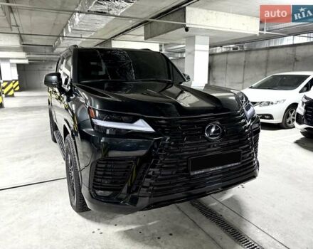 Черный Лексус ЛХ, объемом двигателя 3.35 л и пробегом 35 тыс. км за 125000 $, фото 18 на Automoto.ua