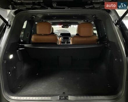 Черный Лексус ЛХ, объемом двигателя 3.45 л и пробегом 39 тыс. км за 133700 $, фото 23 на Automoto.ua