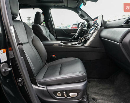 Черный Лексус ЛХ, объемом двигателя 3.45 л и пробегом 20 тыс. км за 130497 $, фото 5 на Automoto.ua